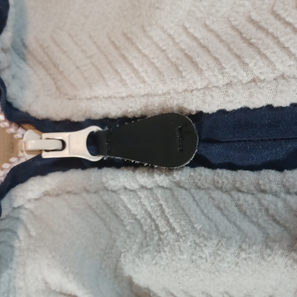 Adolfo Sport 1/4 zip fleece pullover - Picture 10 of 12